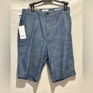 Boys/young man’s shorts.